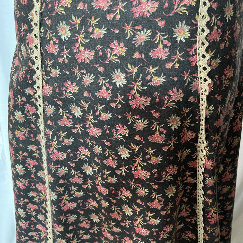 Vintage Dress Lace Up Floral Long Dress Zip Up Back Arm pit to arm pit 13-14”. - Picture 5 of 13